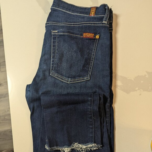 Jeans - Picture 1 of 2